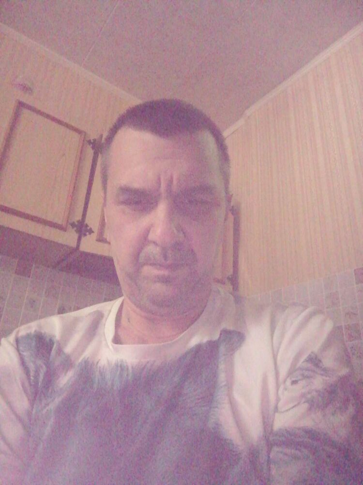  48930275  , 53 ,    
