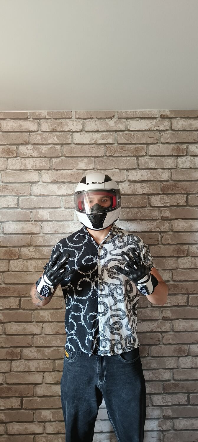  ,   Jon, 19 ,   ,   