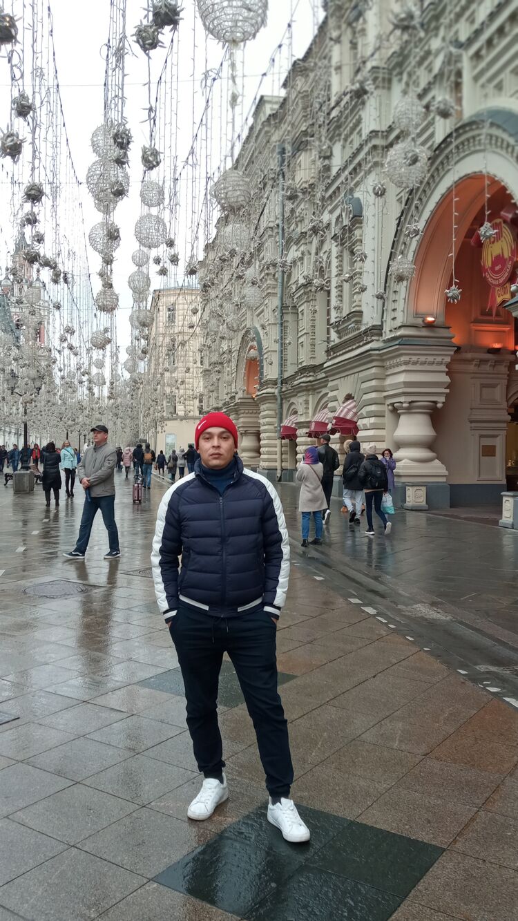  32941025  Sergey, 32 ,    