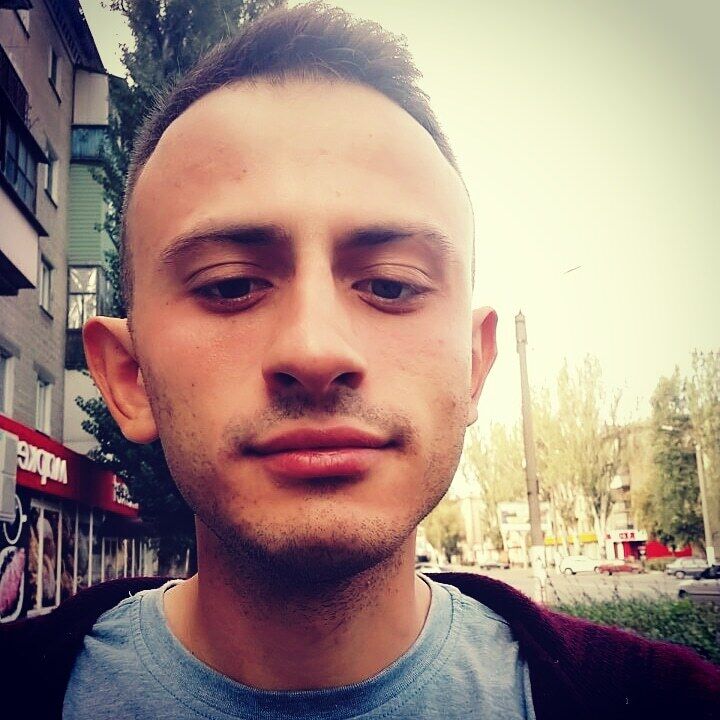  ,   Valentin, 28 ,   ,   