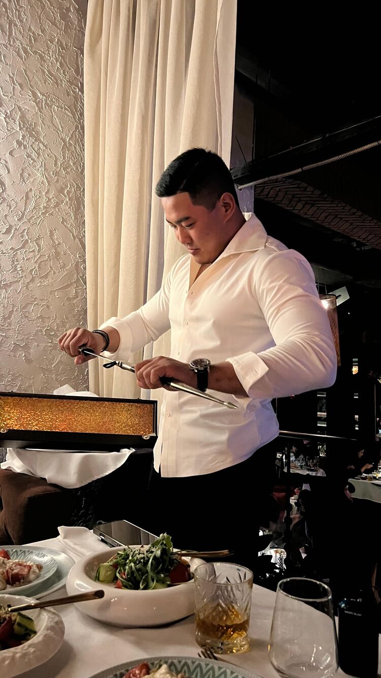  54111185  Farik, 28 ,    