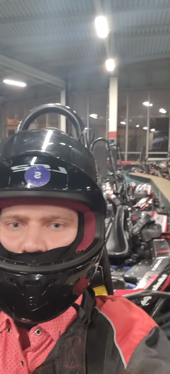  29373635  Vladimir, 28 ,    