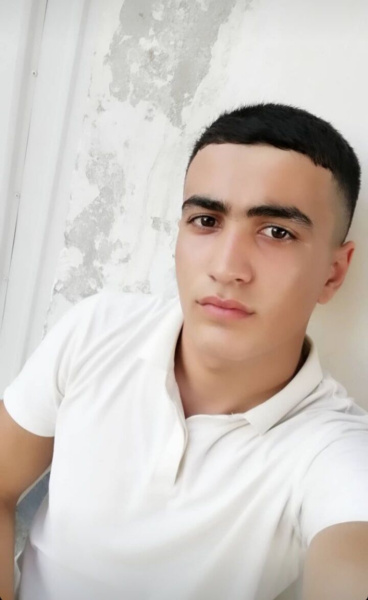  ,   Salmon, 22 ,   ,   