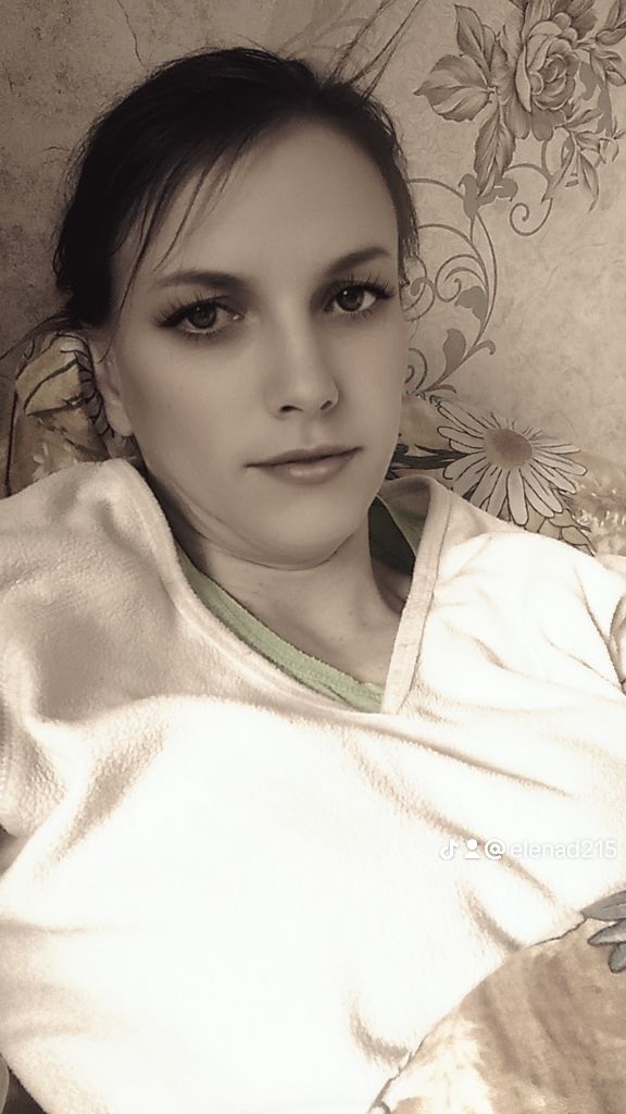  51398325  Elena, 34 ,    