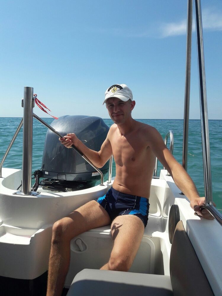  8097035  , 36 ,    -