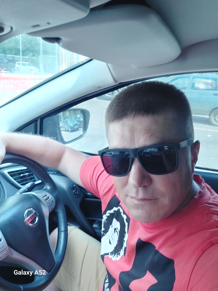  42741835  Dmitry, 42 ,    