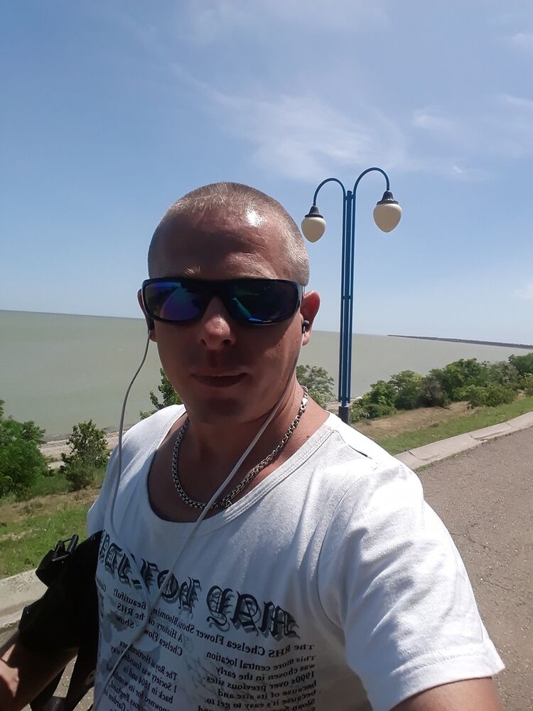  16418325  , 44 ,    