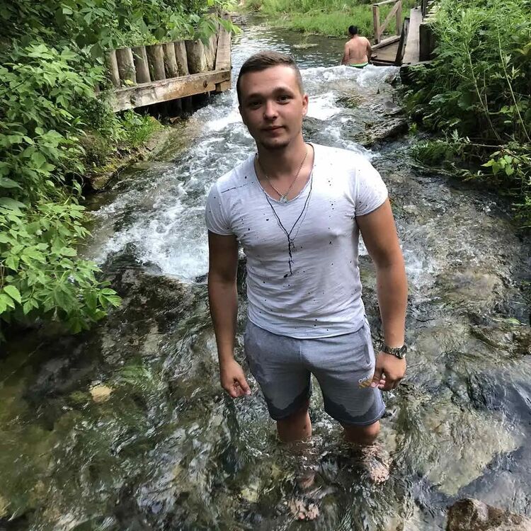  ,   Konstantin, 28 ,   ,   