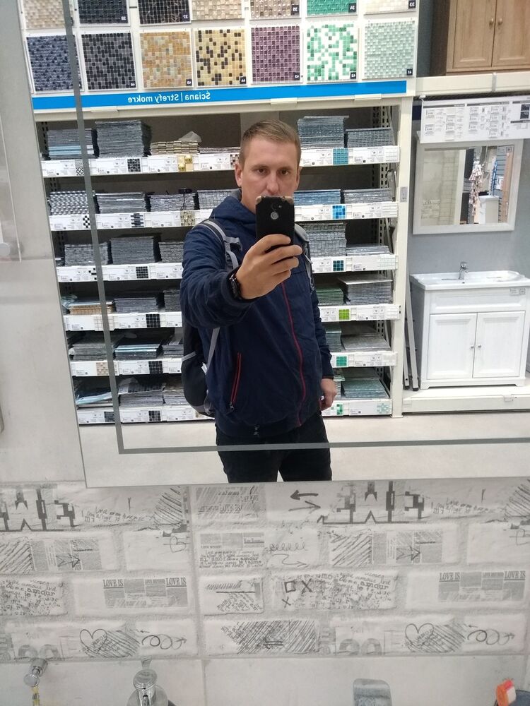  15302895  , 39 ,    