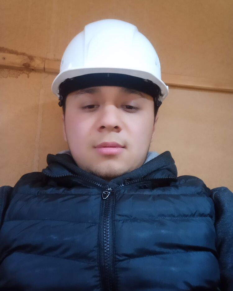  42163325  Ahilddin, 25 ,    