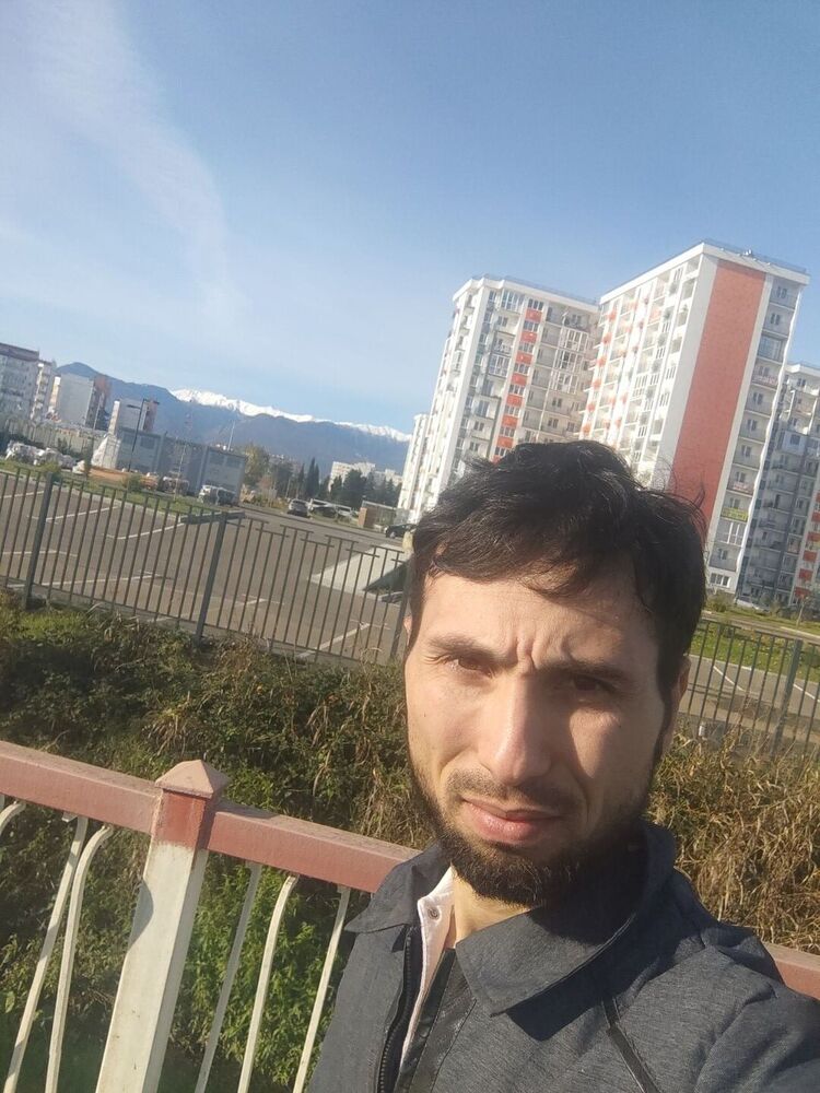  ,   Artur, 32 ,   ,   