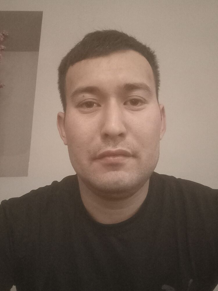  ,   Rinat, 32 ,   ,   