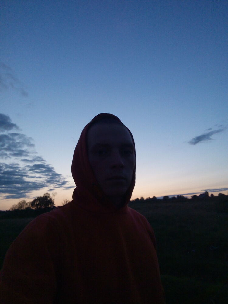  ,   Maks, 27 ,   ,   , c 
