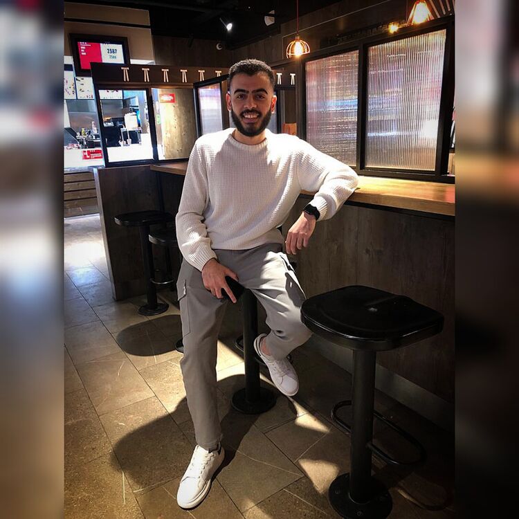 ,   Sabry tamer, 25 ,   ,   