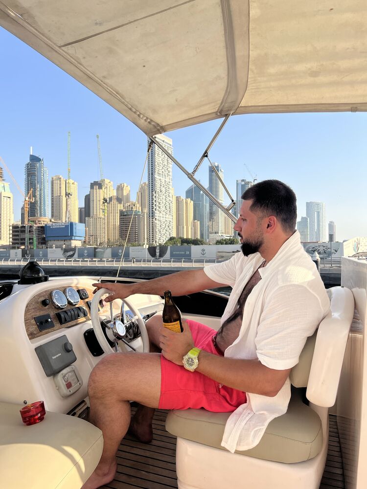  52981515  Murad, 33 ,    