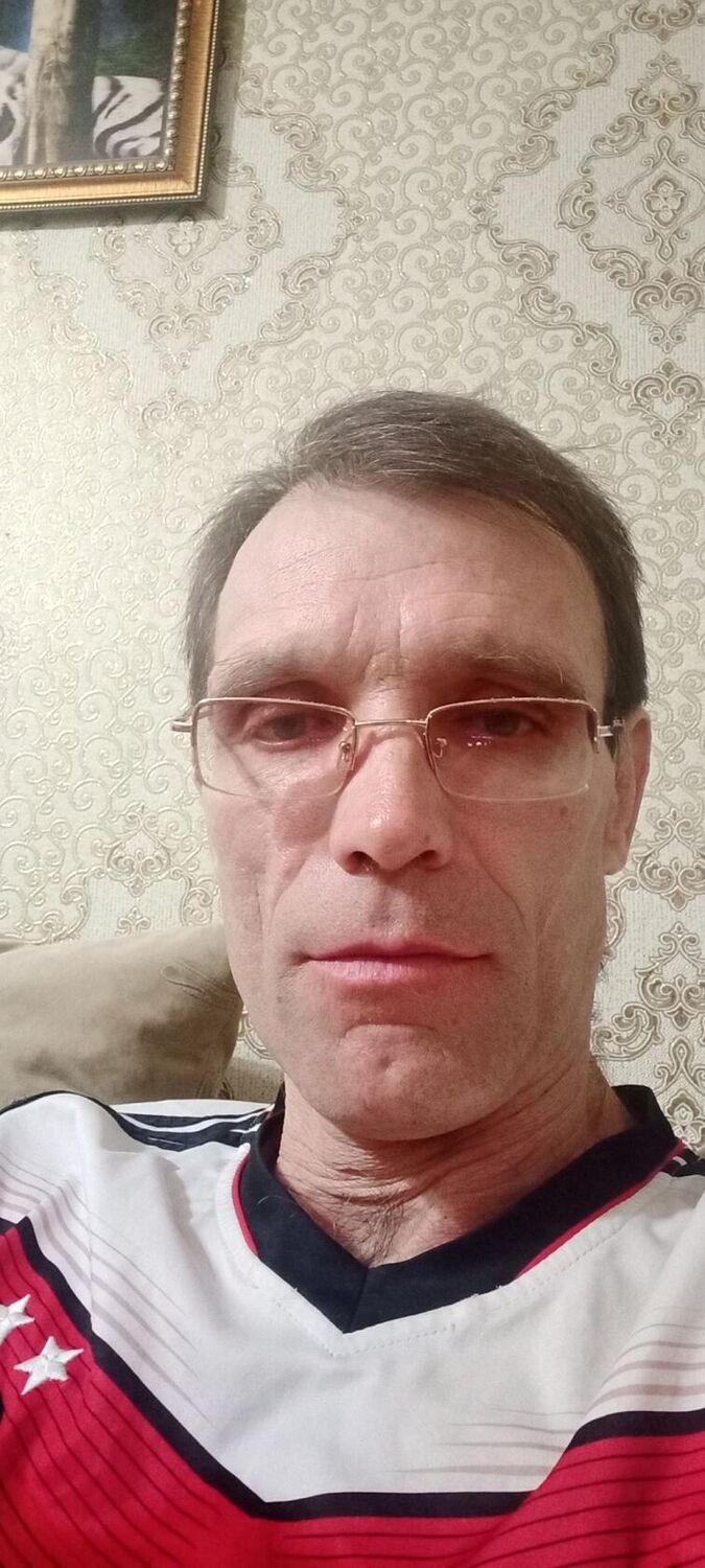  43240755  Jdan, 47 ,    