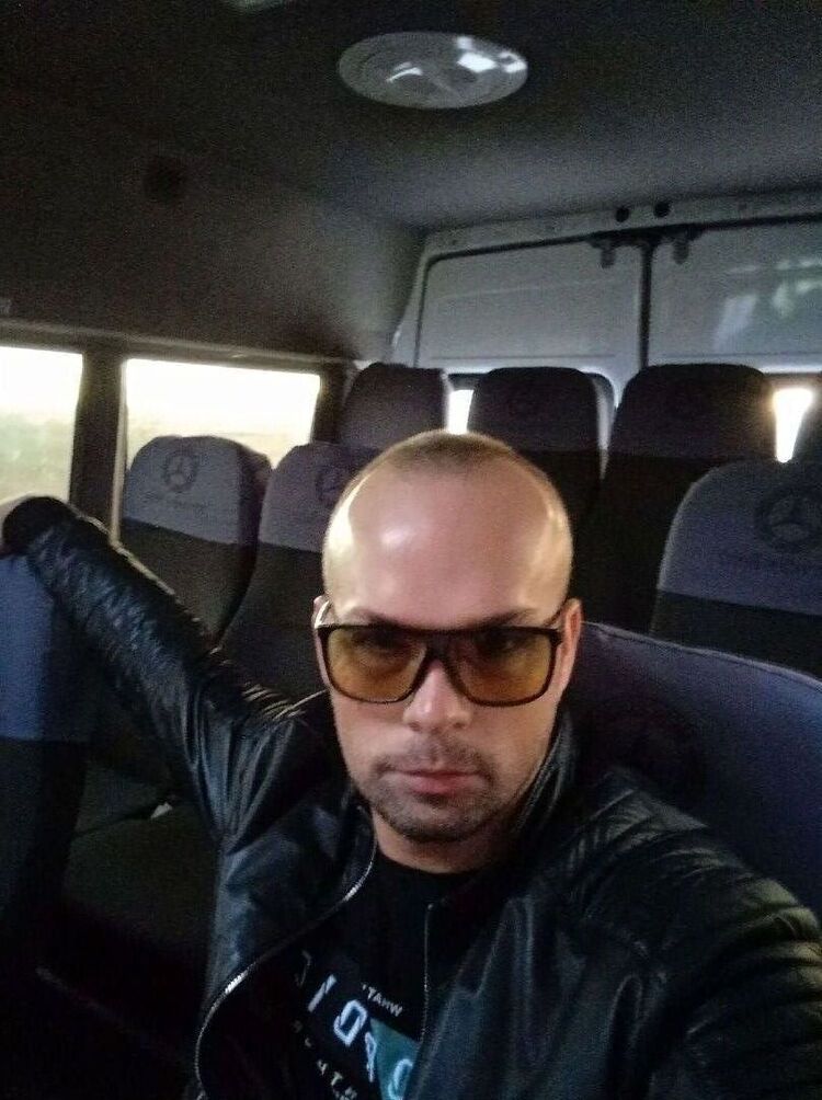  -,   , 32 ,   ,   