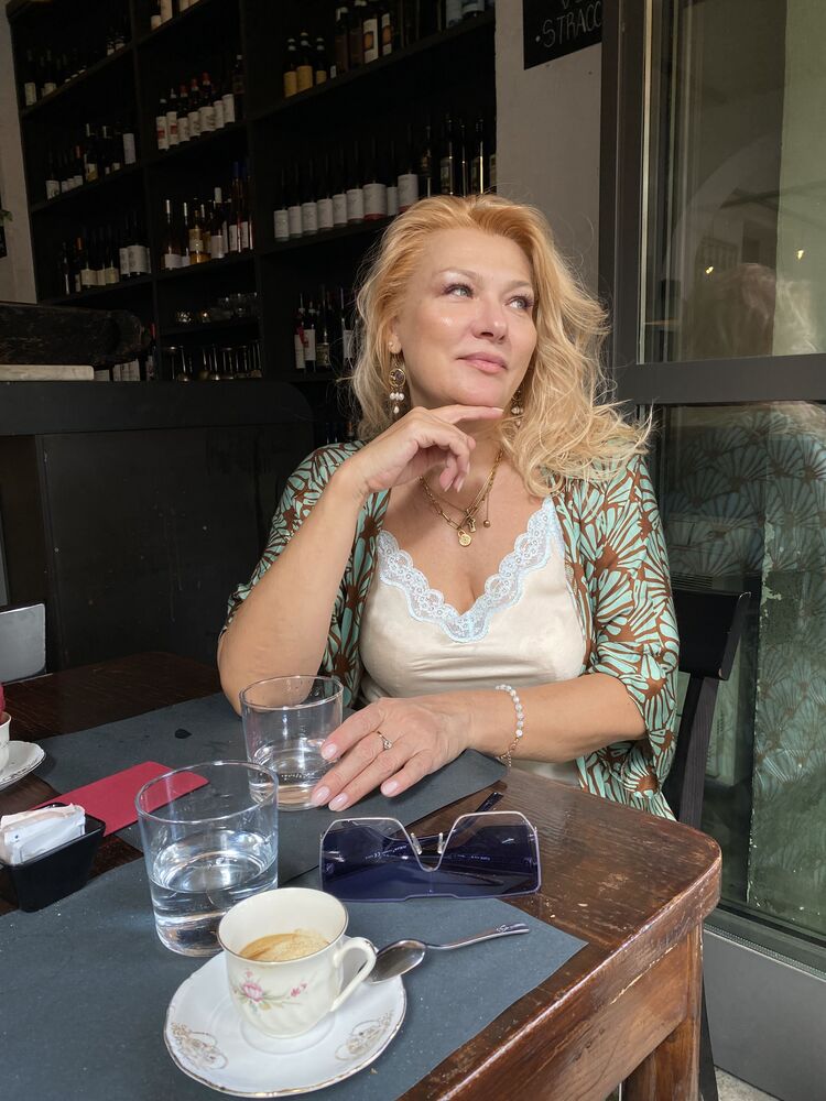 ���� 38647315 ������� Lilia, 48 ���, ���� ���������� � ����������