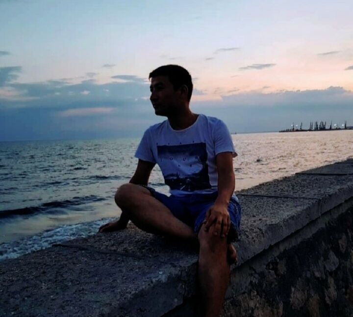  31755985  , 24 ,    
