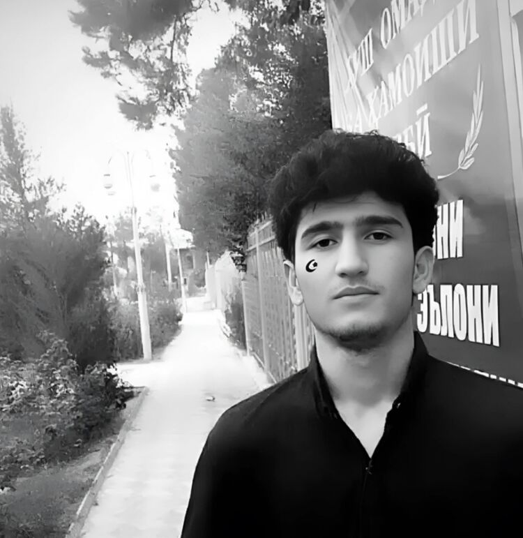  53753875  Baxtovar, 21 ,    