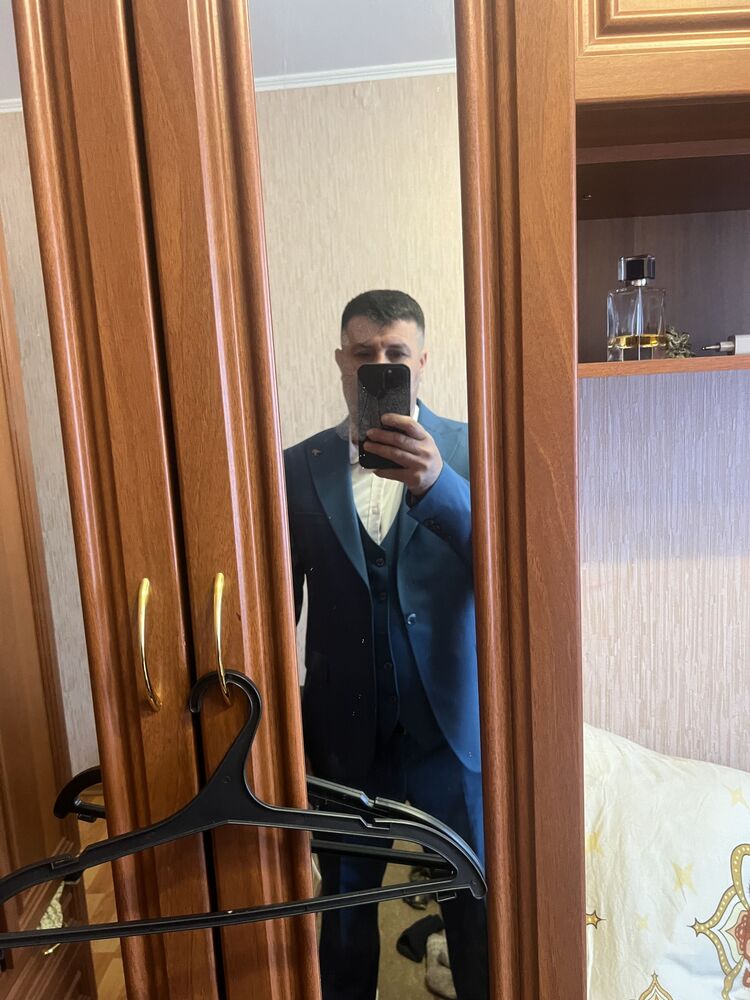  53682515  , 40 ,    --