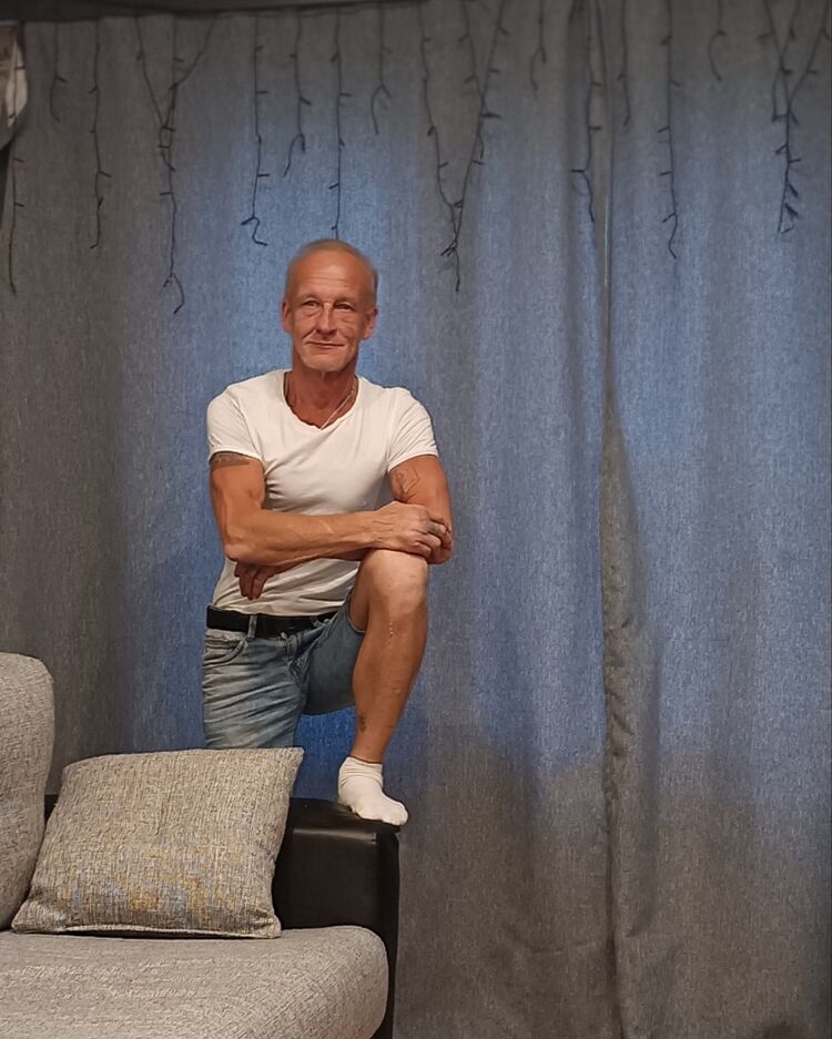  -,   , 48 ,  