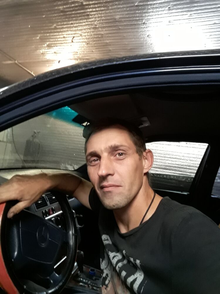  35370325  , 48 ,    