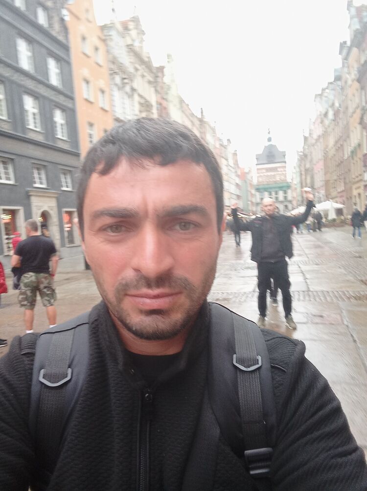  Straszyn,   Nikolozi, 36 ,   ,   