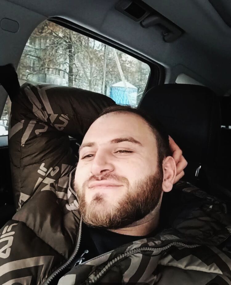  48271475  Mr, 33 ,    