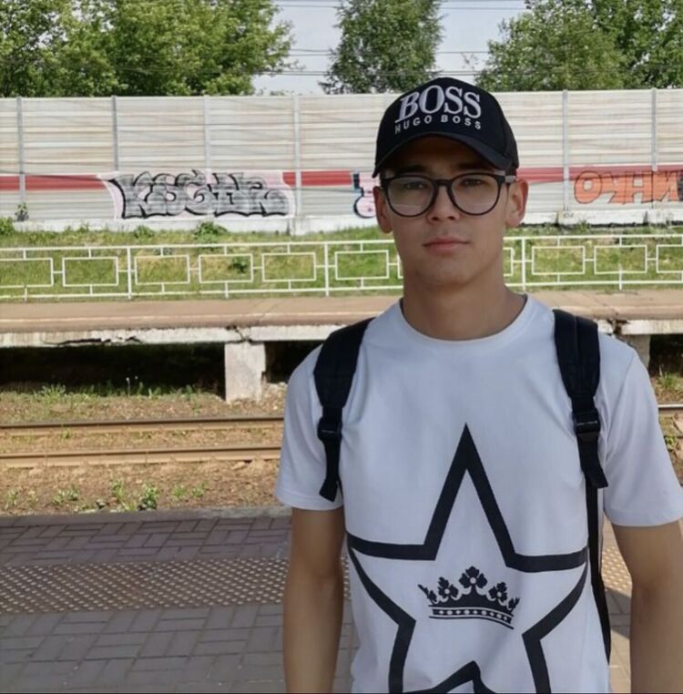  31505985  Bexzod, 24 ,    