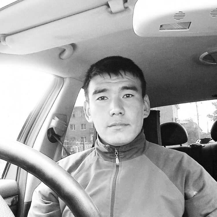  16531785  Ruslan, 31 ,    