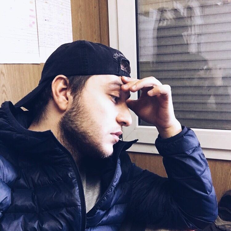   ,   Latif, 33 ,   