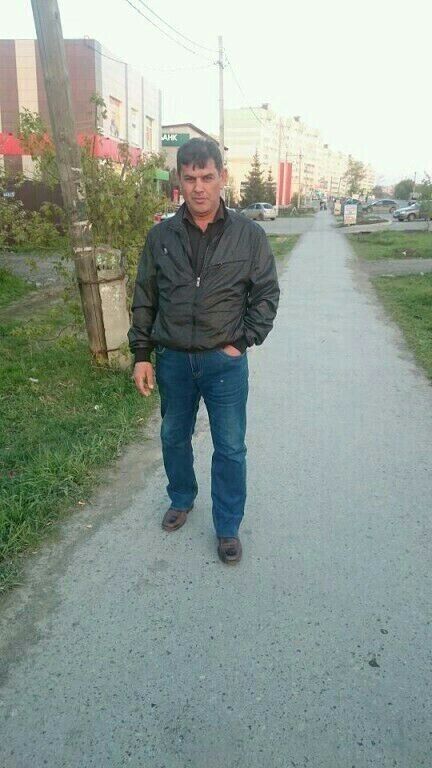  39360705  Hamidjan, 48 ,    