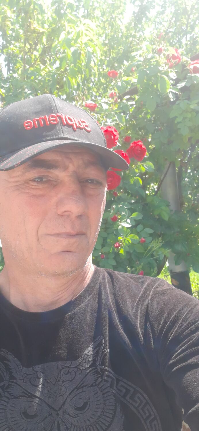  ,   Armen, 54 ,   ,   