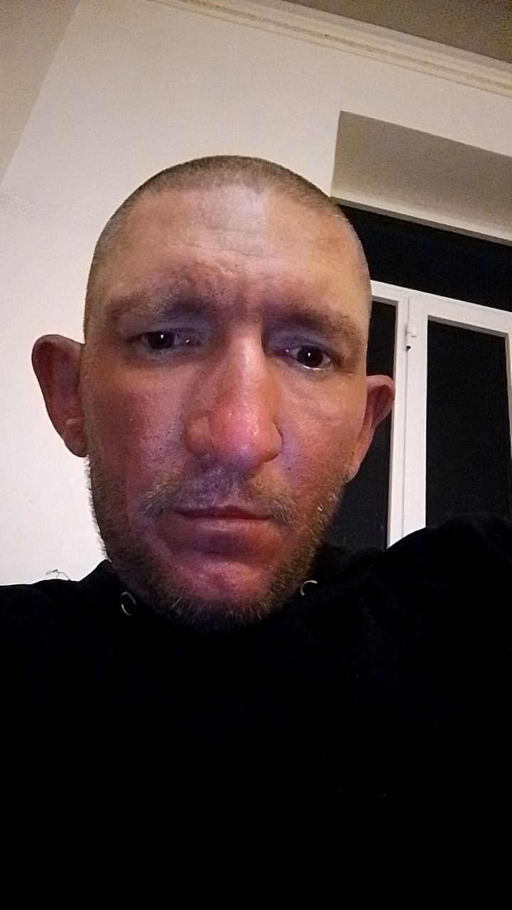  51041875  , 37 ,    