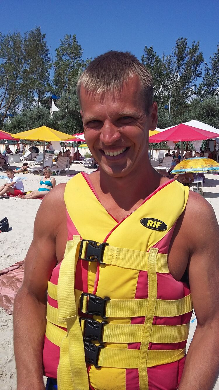  ,   Artem, 39 ,     , c 