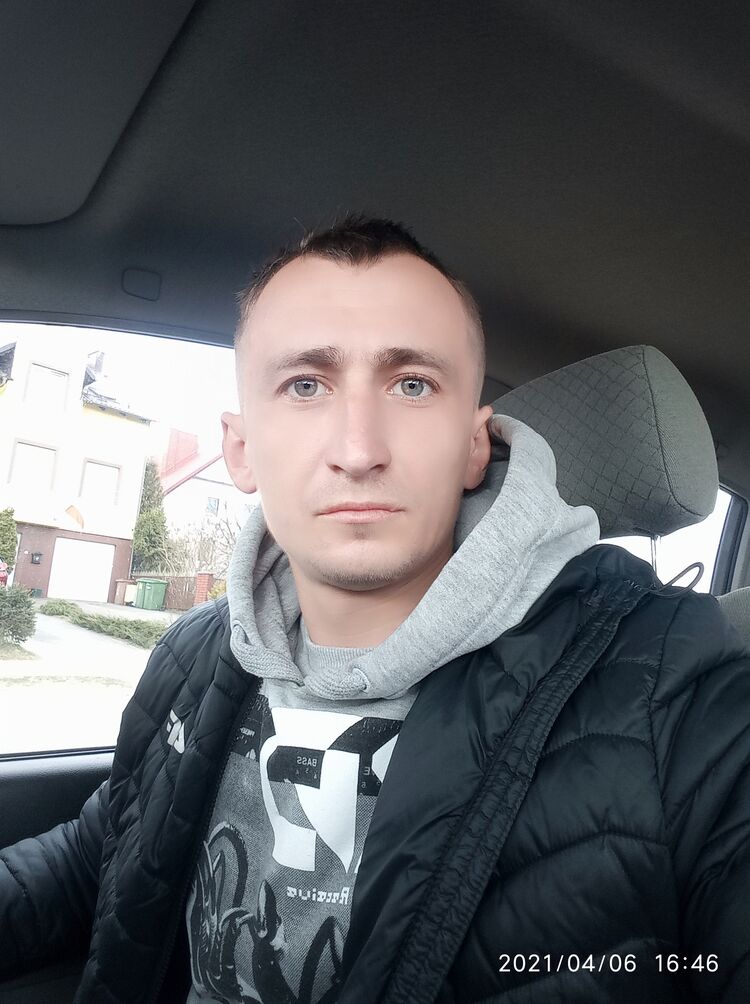  22728035  , 32 ,    