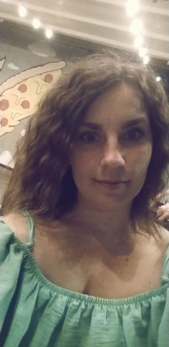  27721535  Viktoria, 32 ,    