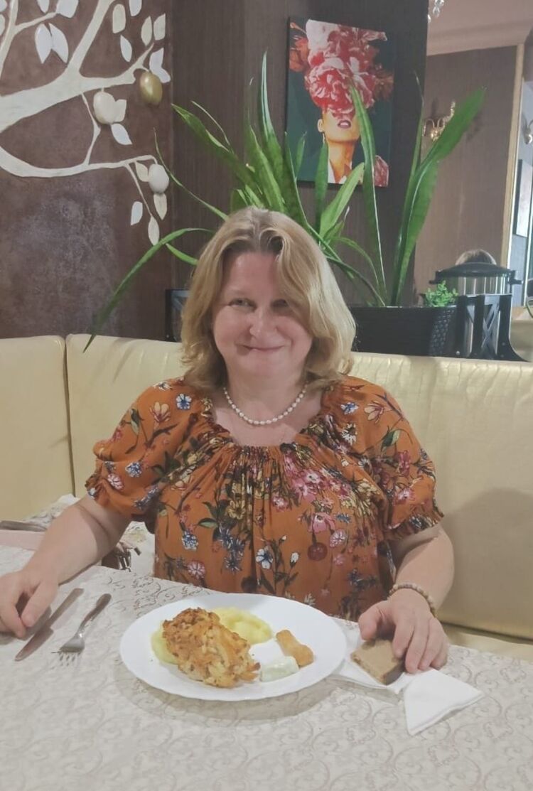  54274525  , 47 ,    -