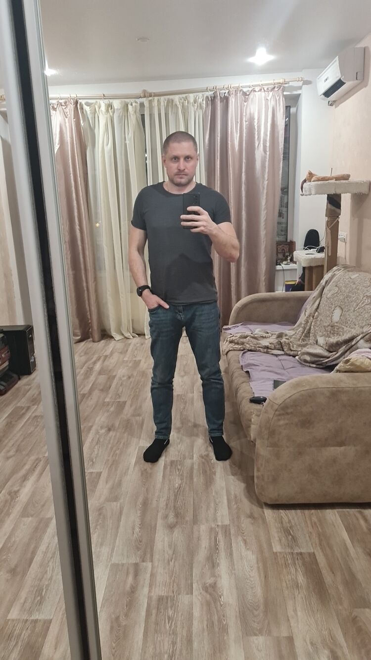  33281805  , 39 ,    