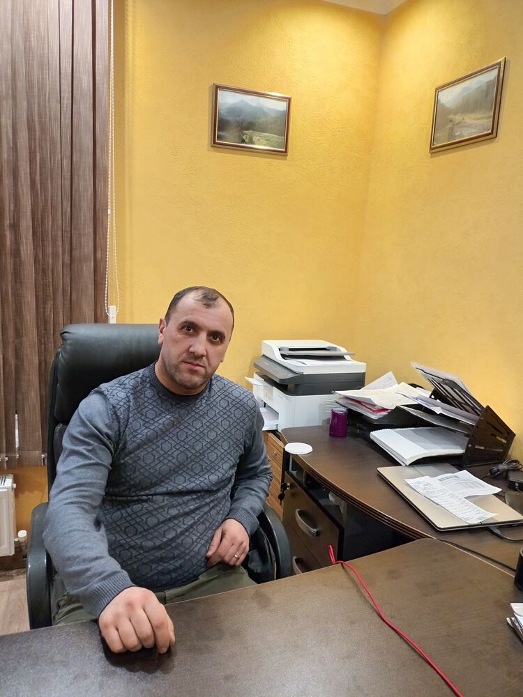 40964095  Maks, 40 ,    