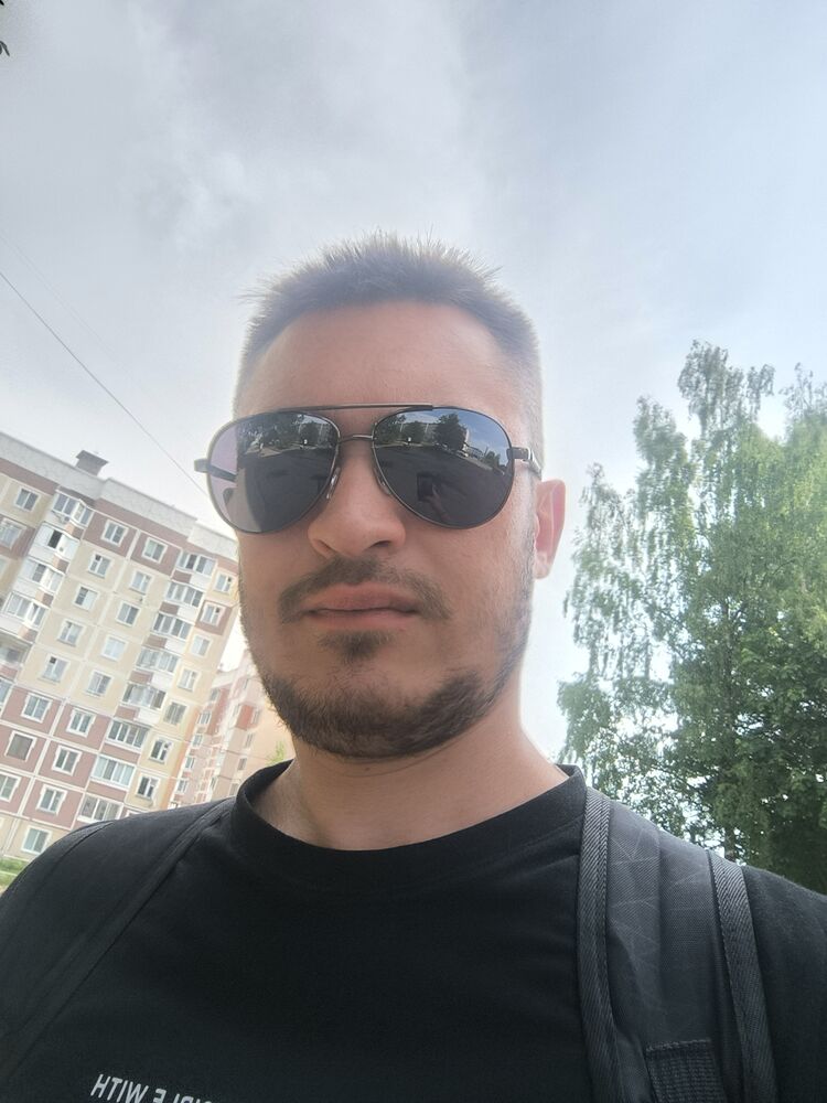  43979305  , 28 ,    