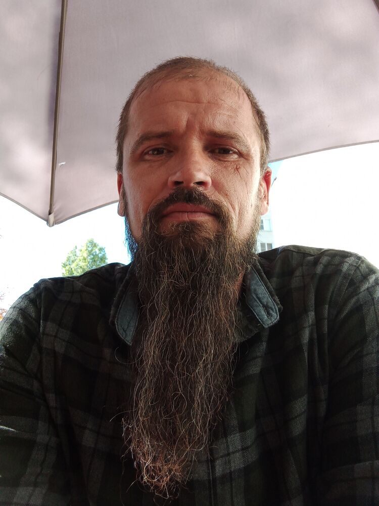  32423925  , 47 ,    
