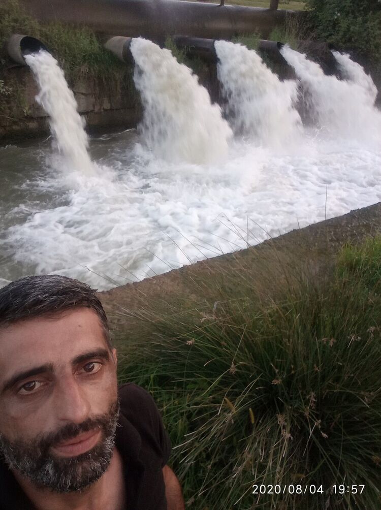  21480185  Qarib, 44 ,    