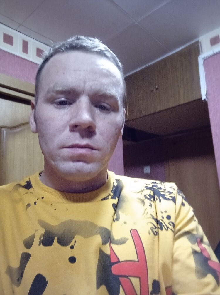  31350005  Ilya, 35 ,    