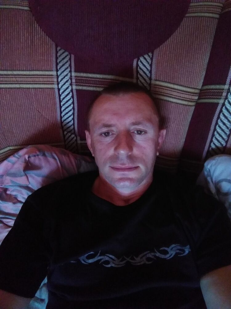  12273795  Aleks, 49 ,    