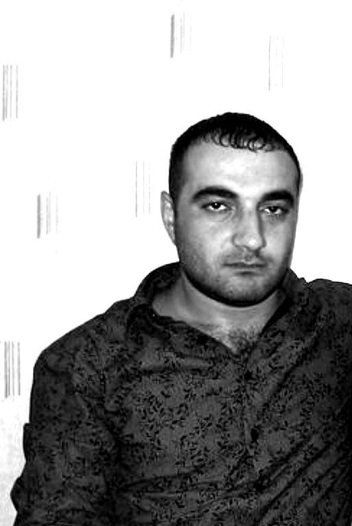  ,   Alik, 40 ,  