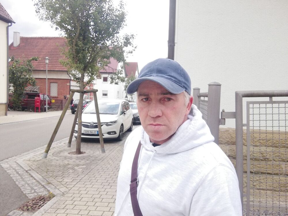  Stuttgart,   Joni, 46 ,   ,   , c 