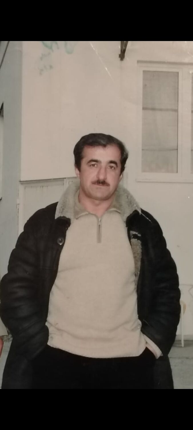  54314205  Makhir, 48 ,    