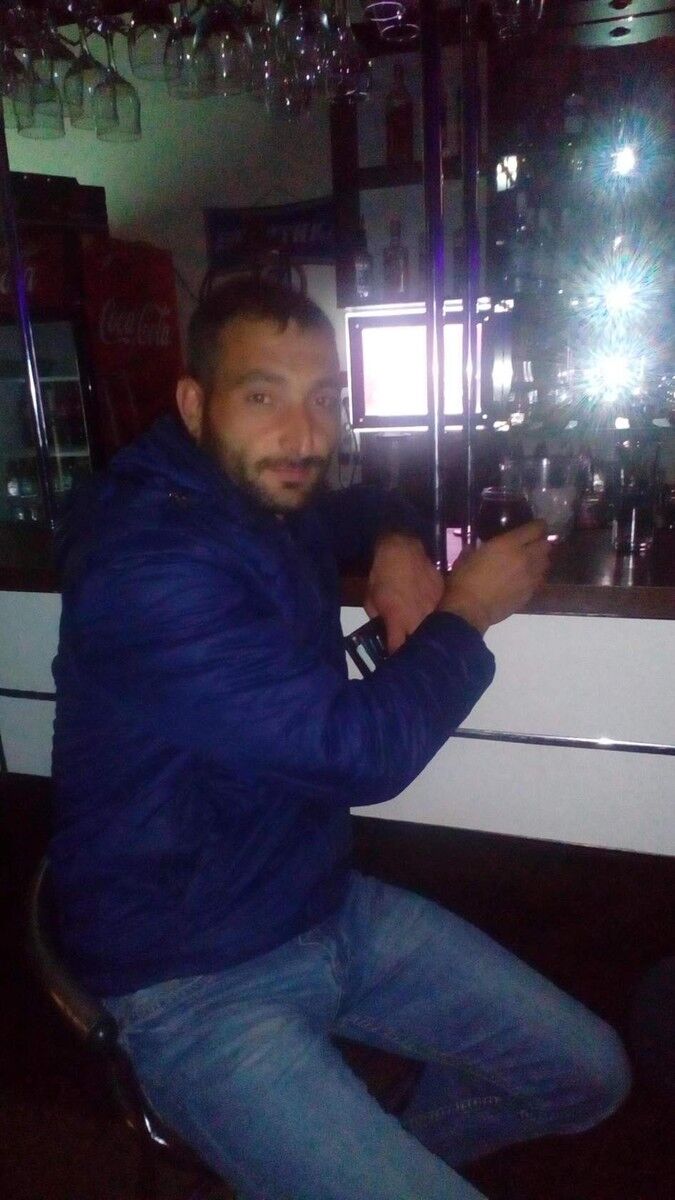  ,   Karen, 36 ,   ,   , c 